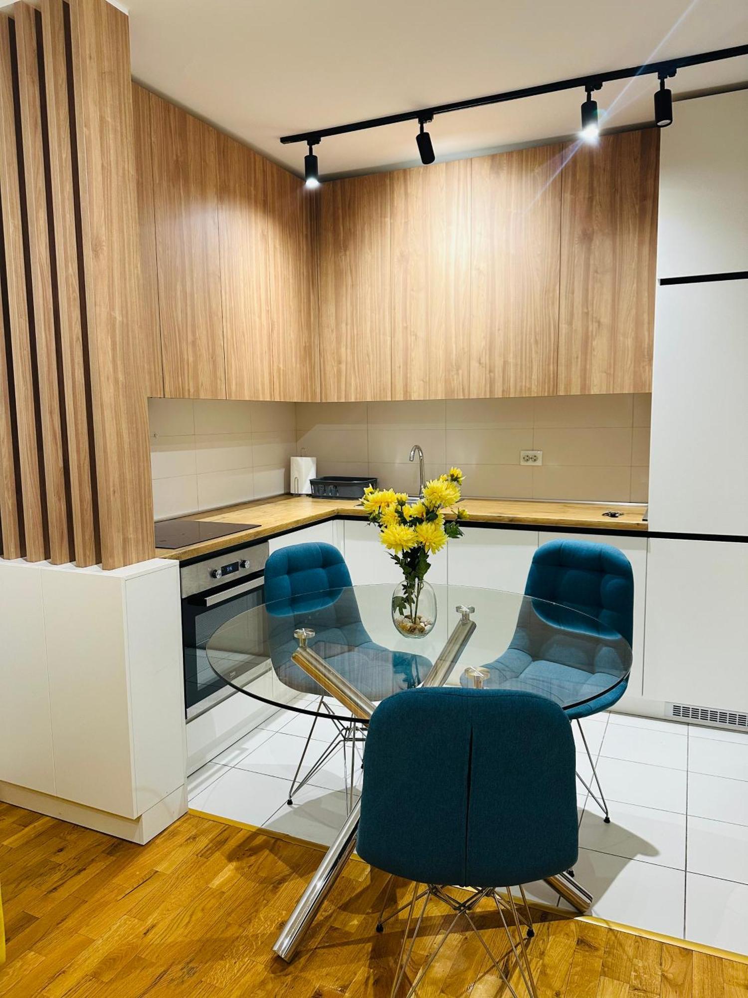 Central Apartment Скоп'є Екстер'єр фото